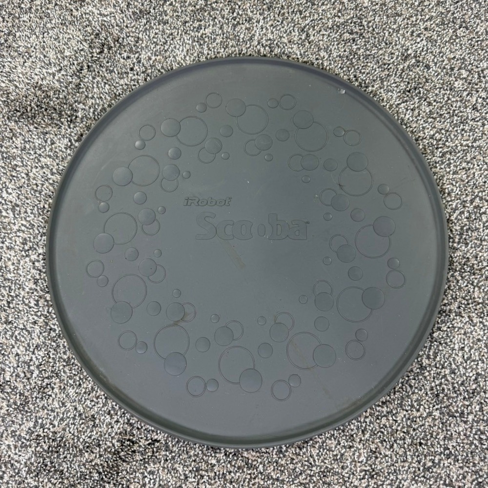 iRobot Scooba Floor Scrubbing Robot Bundle with Virtual Walls and Charger PARTS - Picture 13 of 16